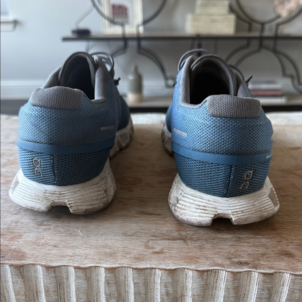 On Running Running Men's 9.5 Cloud Sneakers in Blue and Black - Picture 3 of 5